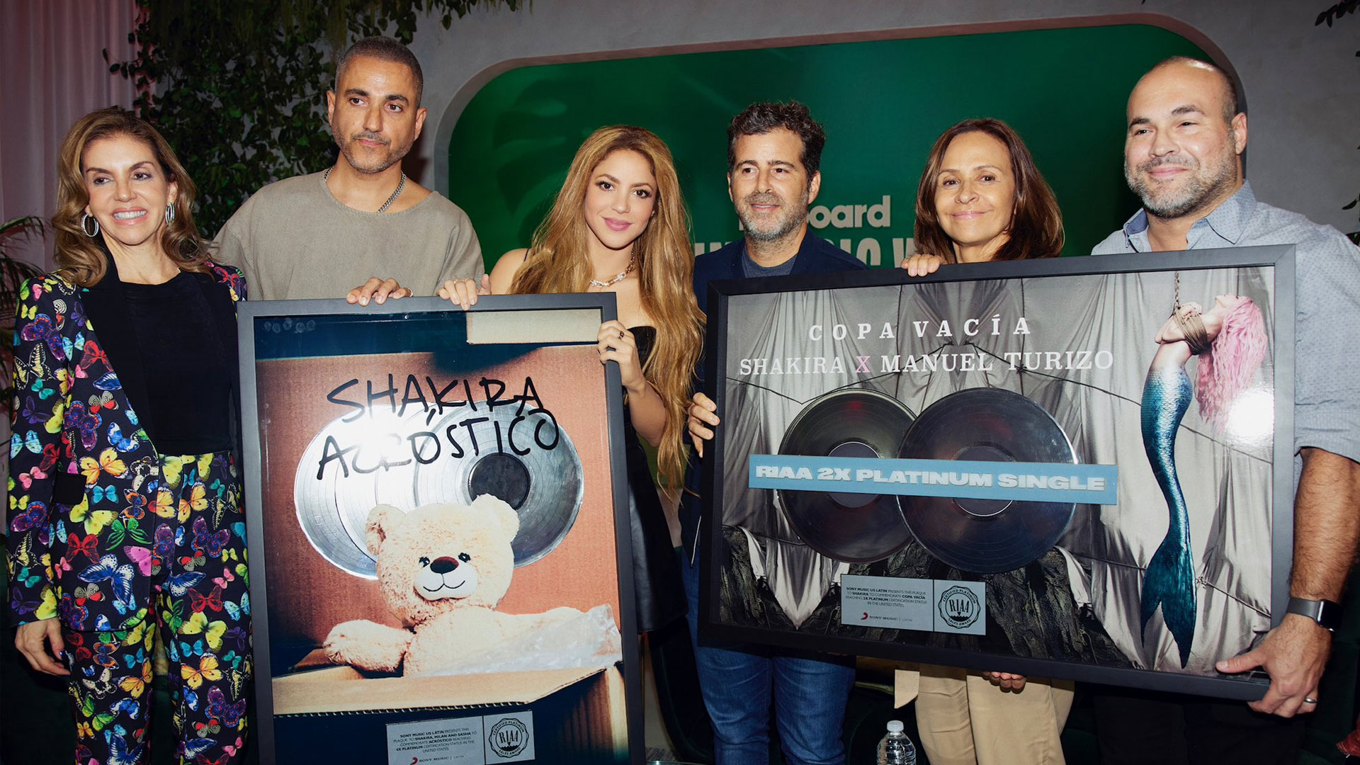 Shakira recibe 12 nominaciones en los Premios Billboard - CLX Icons
