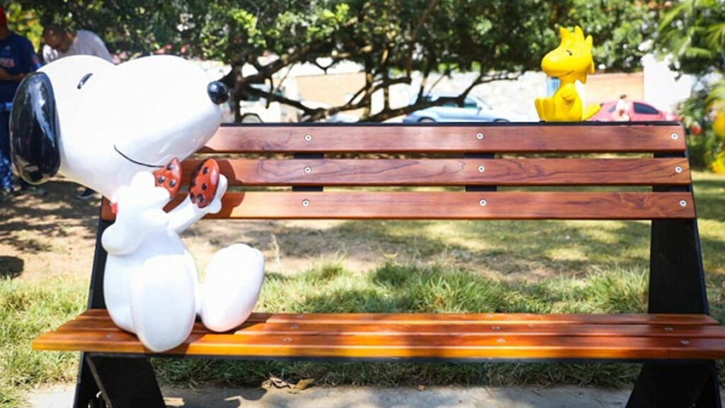 La figura de Snoopy en Baruta está acompañada por su amigo el pájaro Woodstock.