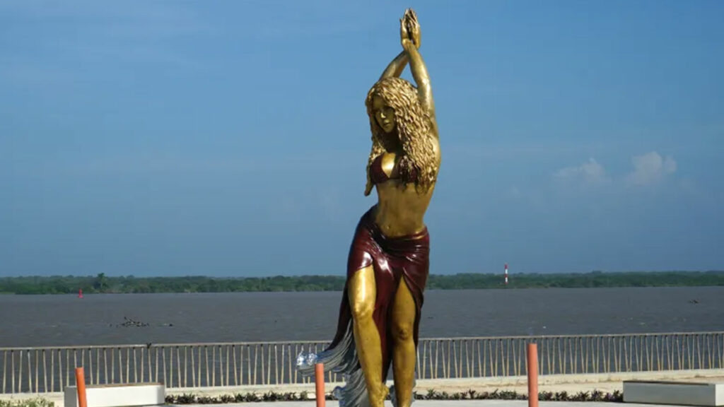 Estatua de Shakira - CLX Icons 