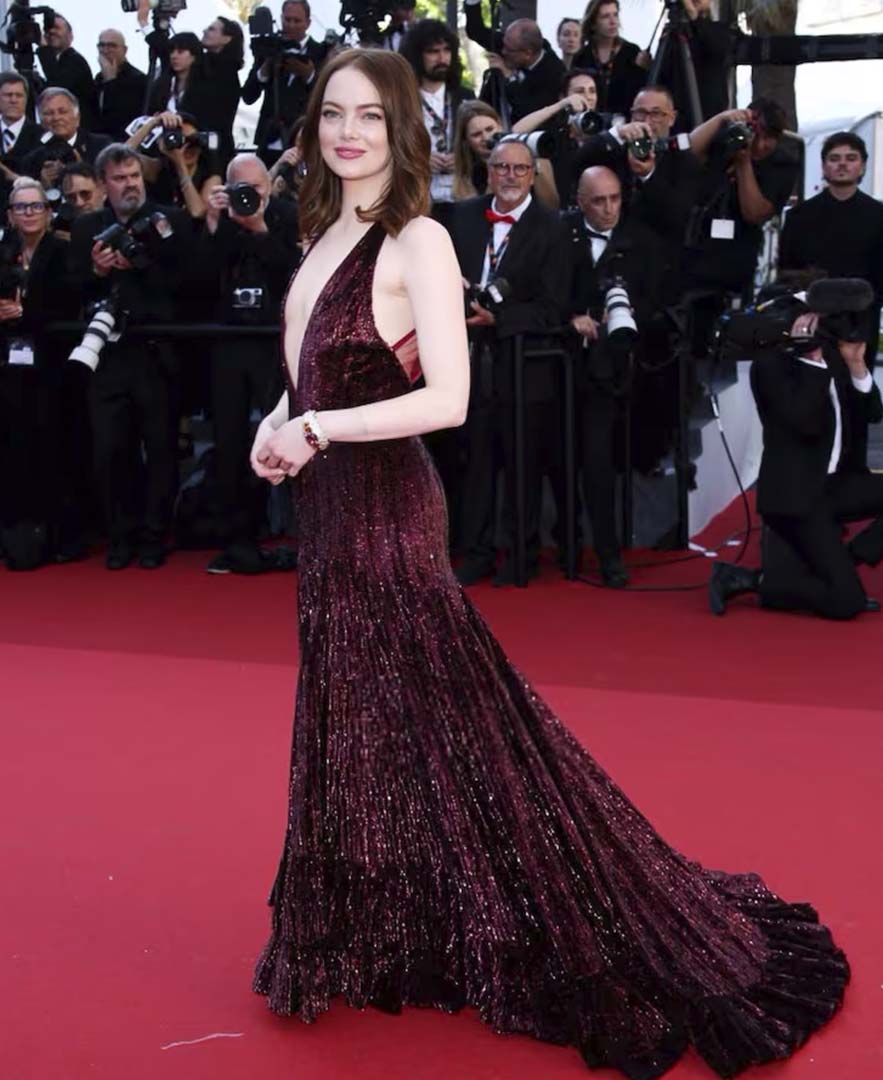 Emma Stone deslumbra en su paso por Cannes 2024