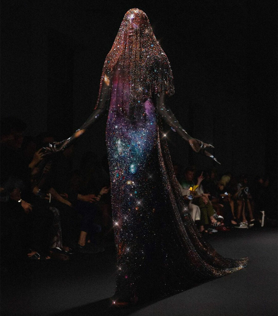 El espectacular "vestido del alma" de Robert Wun FW24