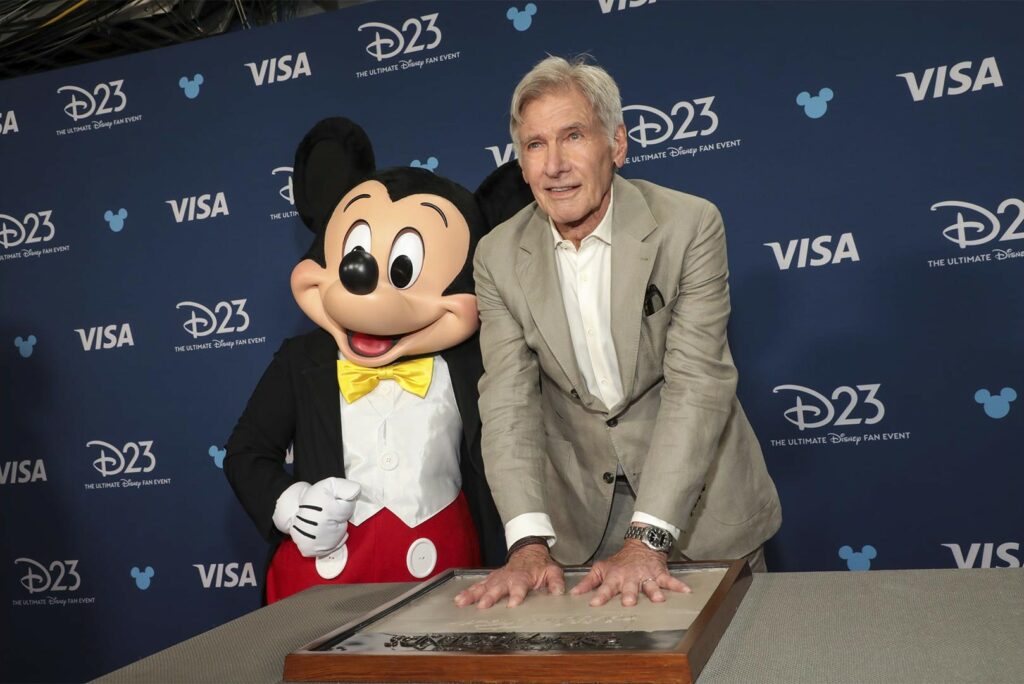 Miley Cyrus y Harrison Ford reconocidos como "Leyendas Disney"