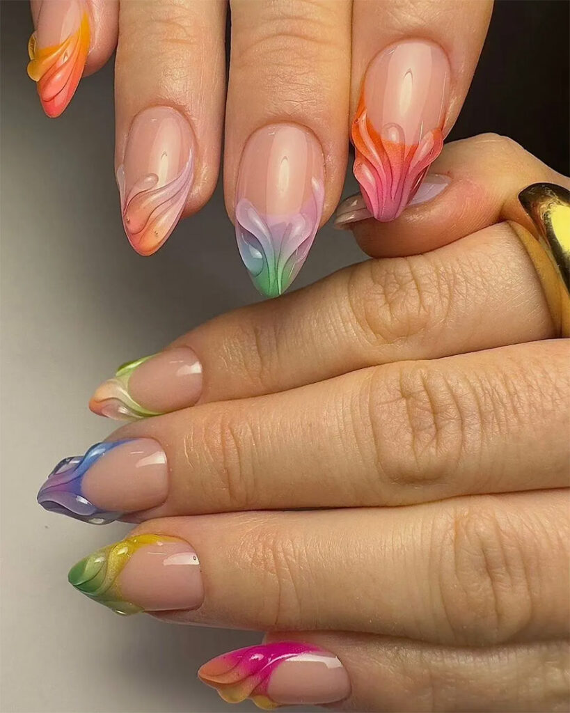Uñas medusa, la última tendencia de manicura para cerrar el 2024