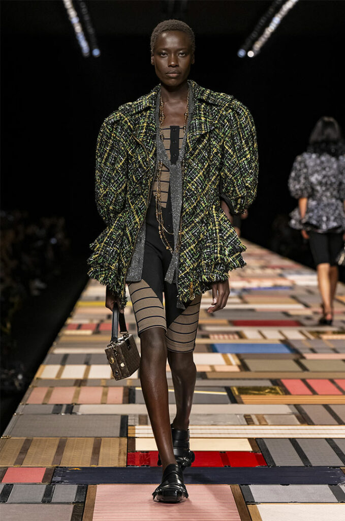 Colección femenina primavera-verano 2025 de Louis Vuitton