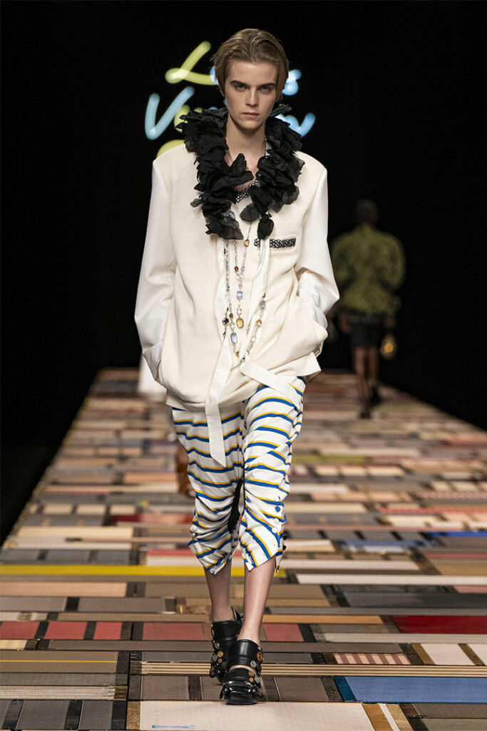 Colección femenina primavera-verano 2025 de Louis Vuitton
