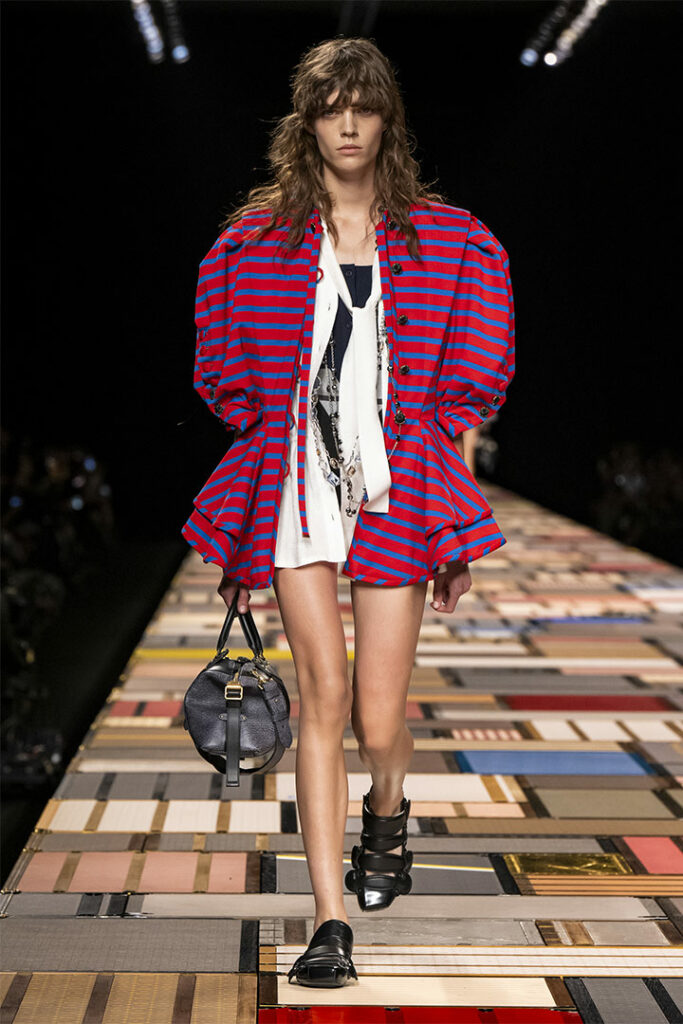 Colección femenina primavera-verano 2025 de Louis Vuitton