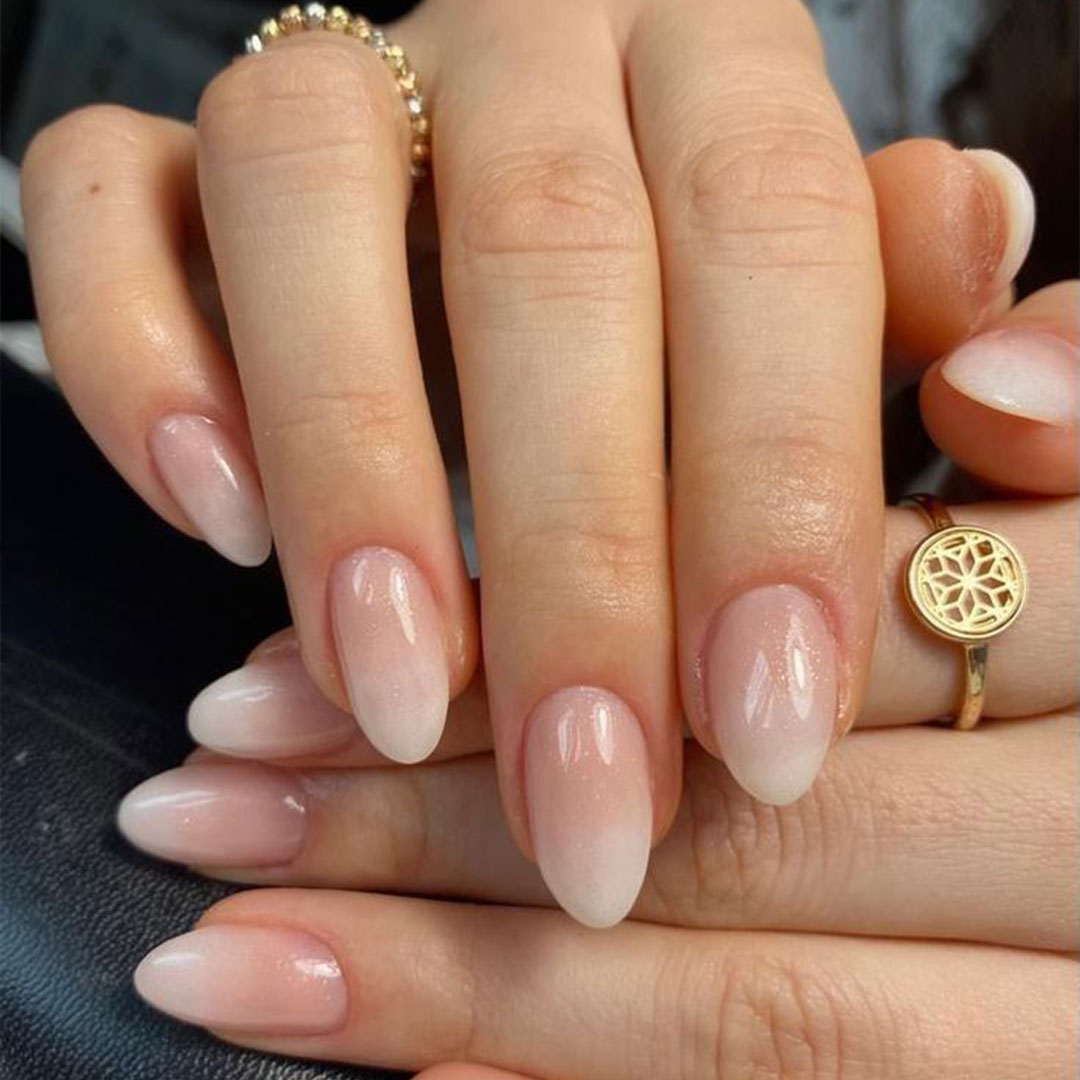 El color de uñas que, según Carolina Herrera, te hará ver más elegante