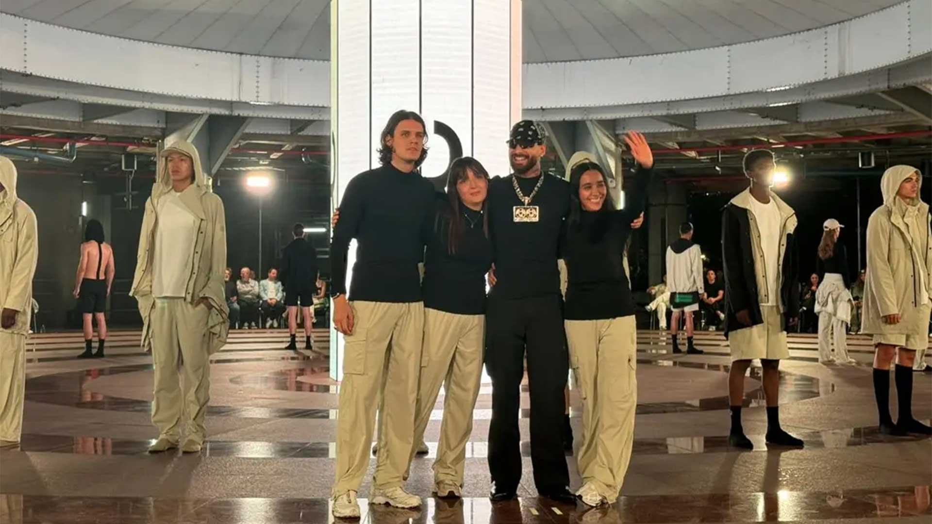 Maluma incursiona en la moda con su firma Remanence