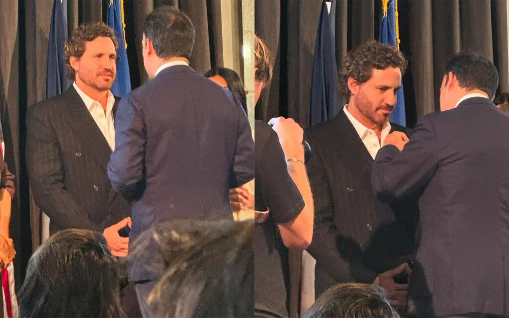 Venezolano Édgar Ramírez recibe distinción honorífica en Francia