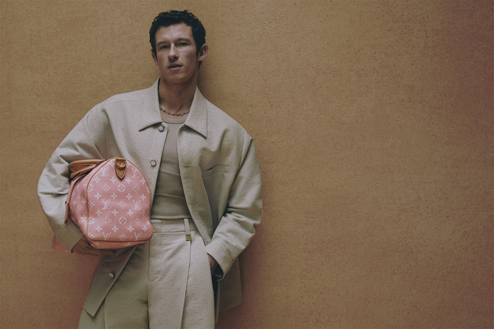Callum Turner es el nuevo embajador global de Louis Vuitton