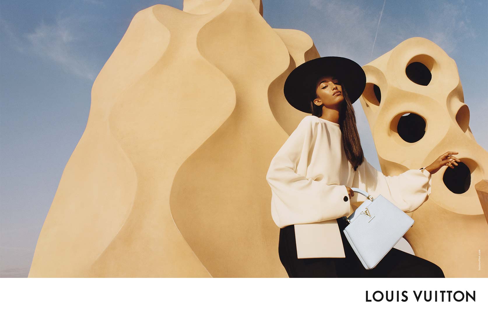 Louis Vuitton Crucero 2025 Un Viaje Fotográfico por Barcelona