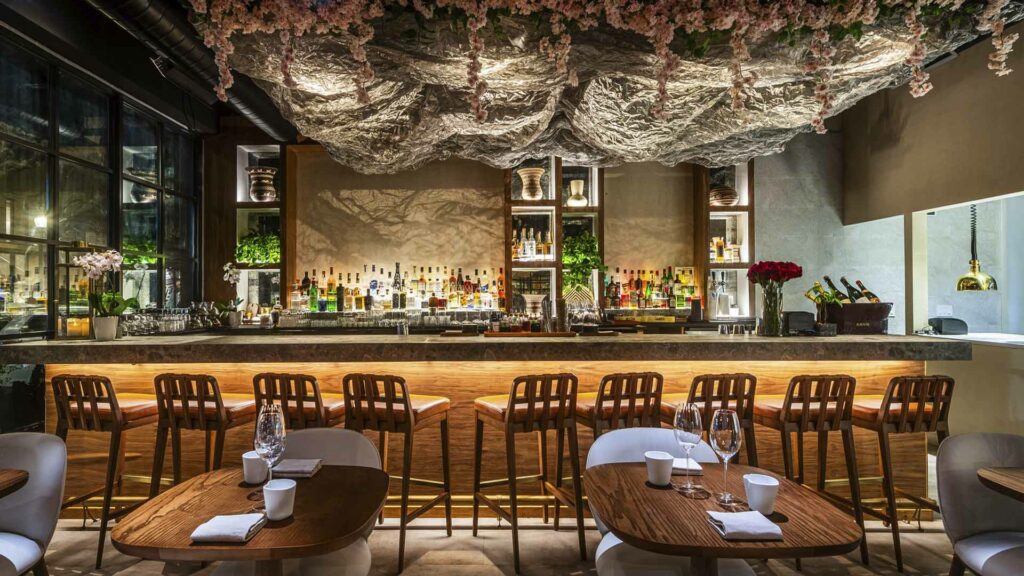 Chefs venezolanos ganan estrella Michelin con su restaurante Mita