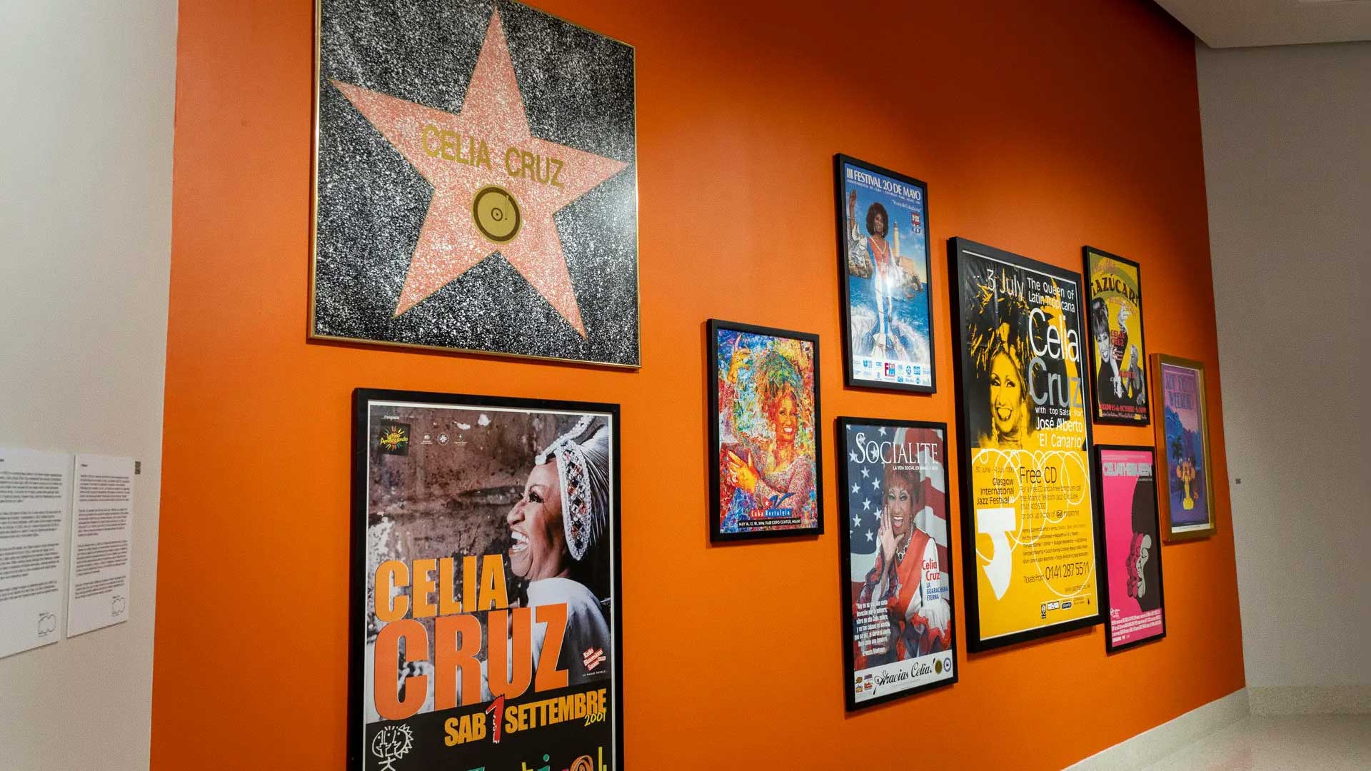 Para celebrar el centenario de Celia Cruz, el Miami Dade College abrió una exposición sobre la vida y obra de la gran cantante cubana