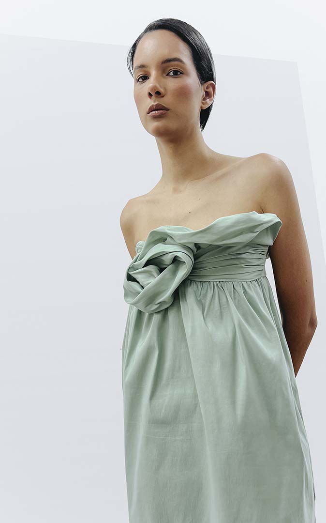Rosa América Efraín Mogollón colección Primavera Verano 2025