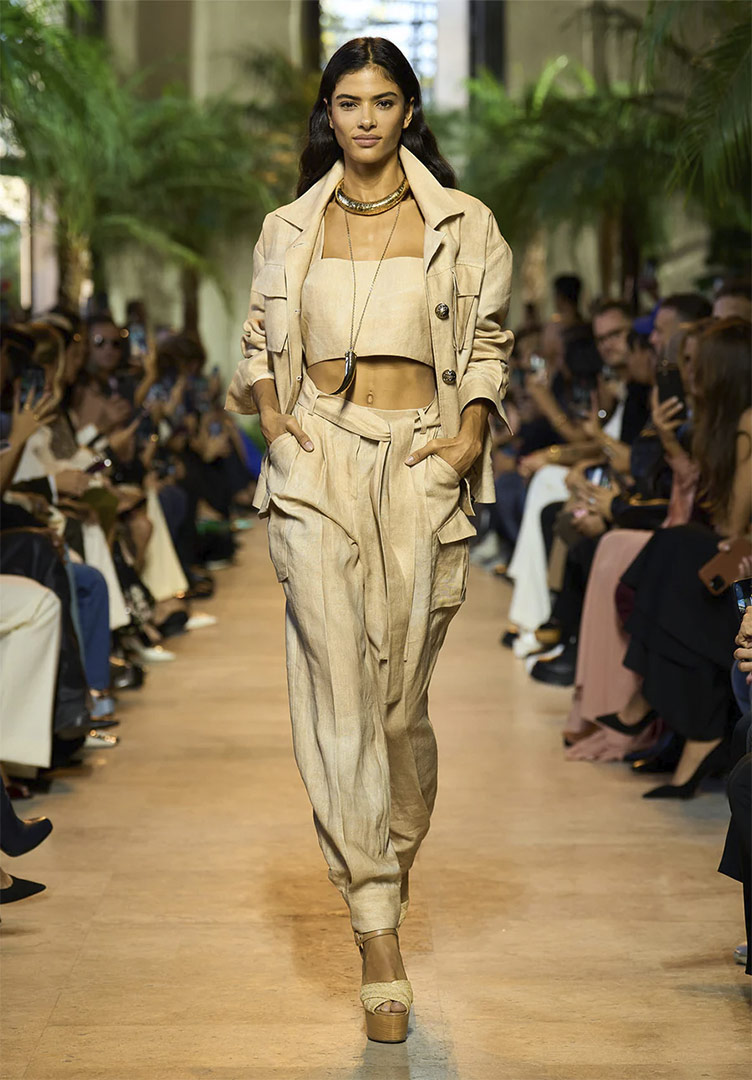 Elie Saab presenta su exclusiva colección primavera-verano 2025