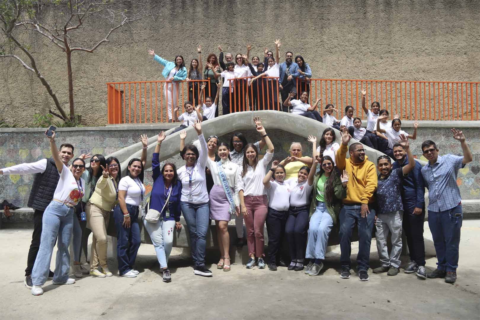 Inauguran parque infantil "Yo sueño, yo puedo" en Caracas