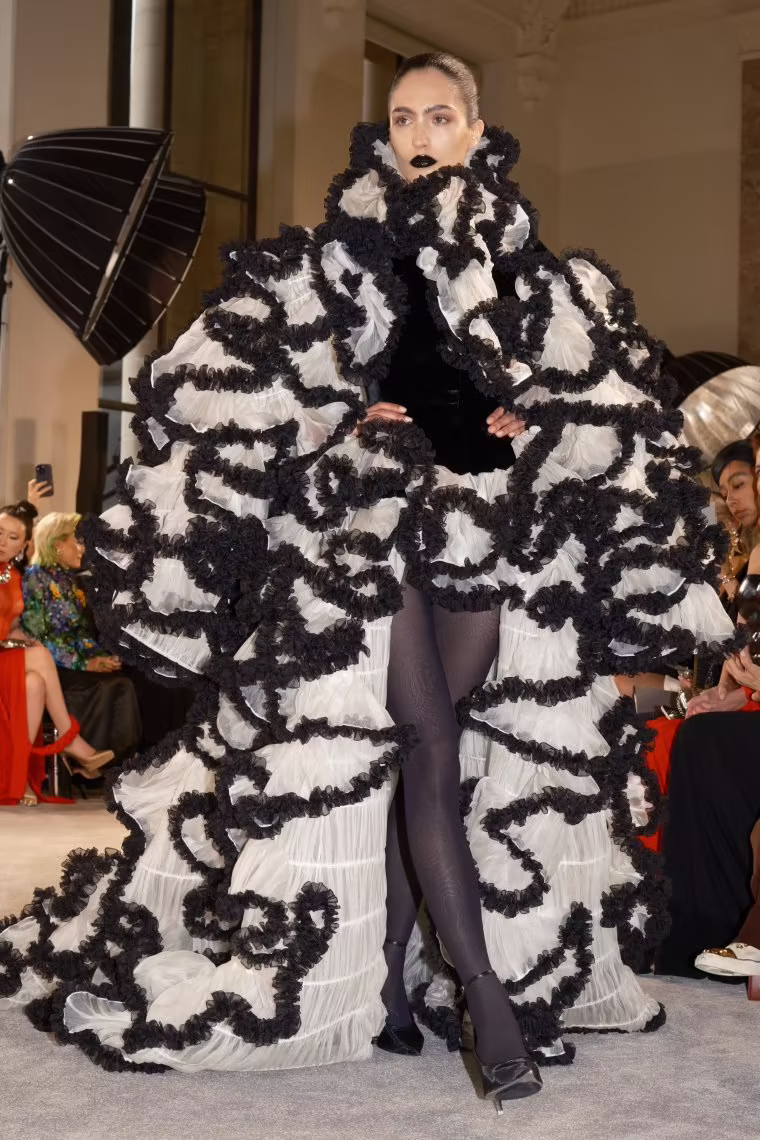 Schiaparelli Alta Costura Otoño 2025
