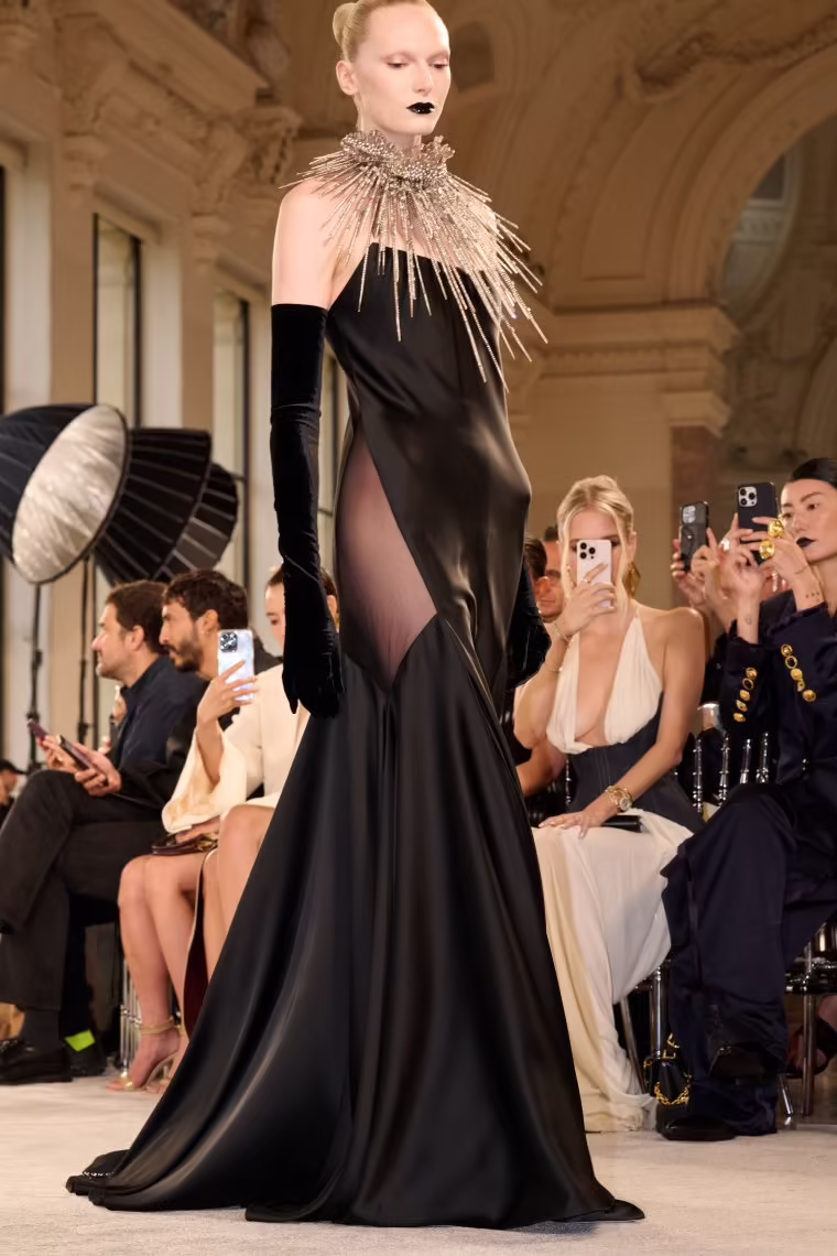 Schiaparelli Alta Costura Otoño 2025