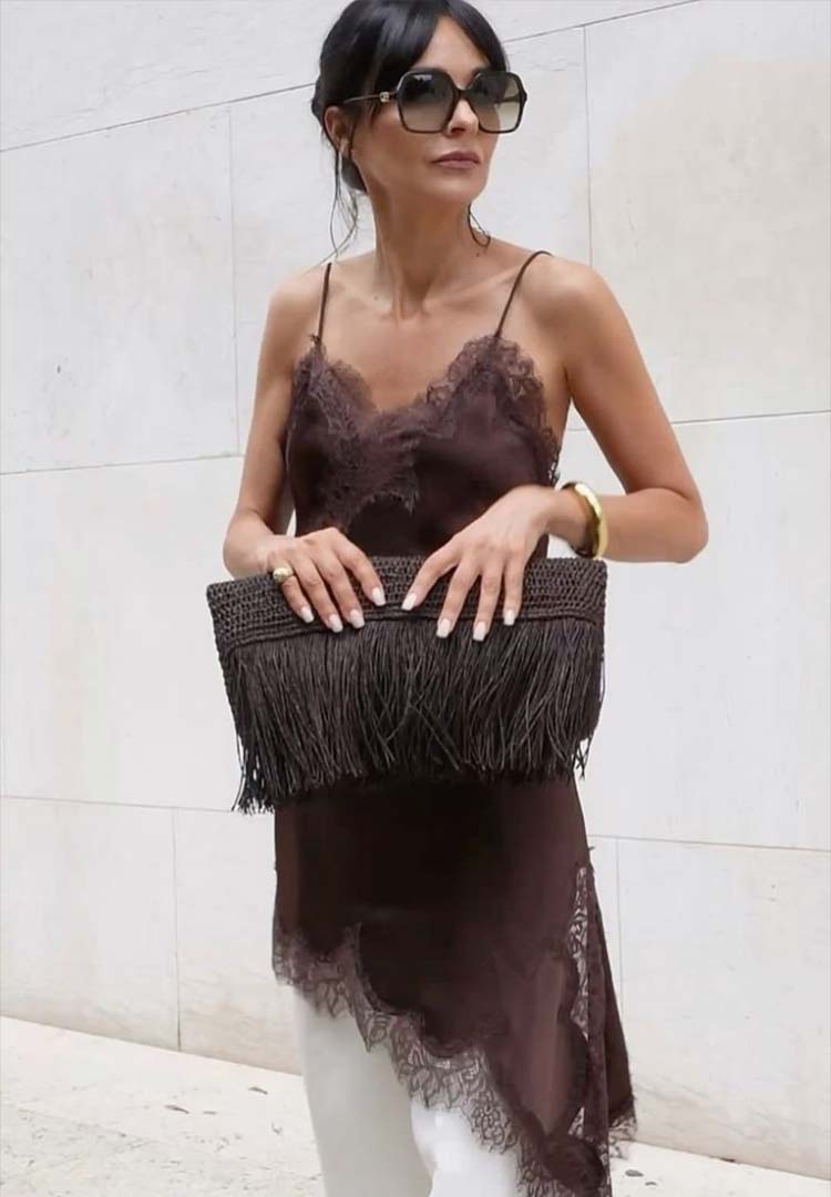 El vestido lencero o 'slip dress' regresa a las tendencias para potenciar tu estilo en 2025