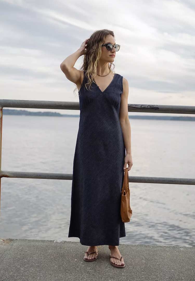 El vestido lencero o 'slip dress' regresa a las tendencias para potenciar tu estilo en 2025