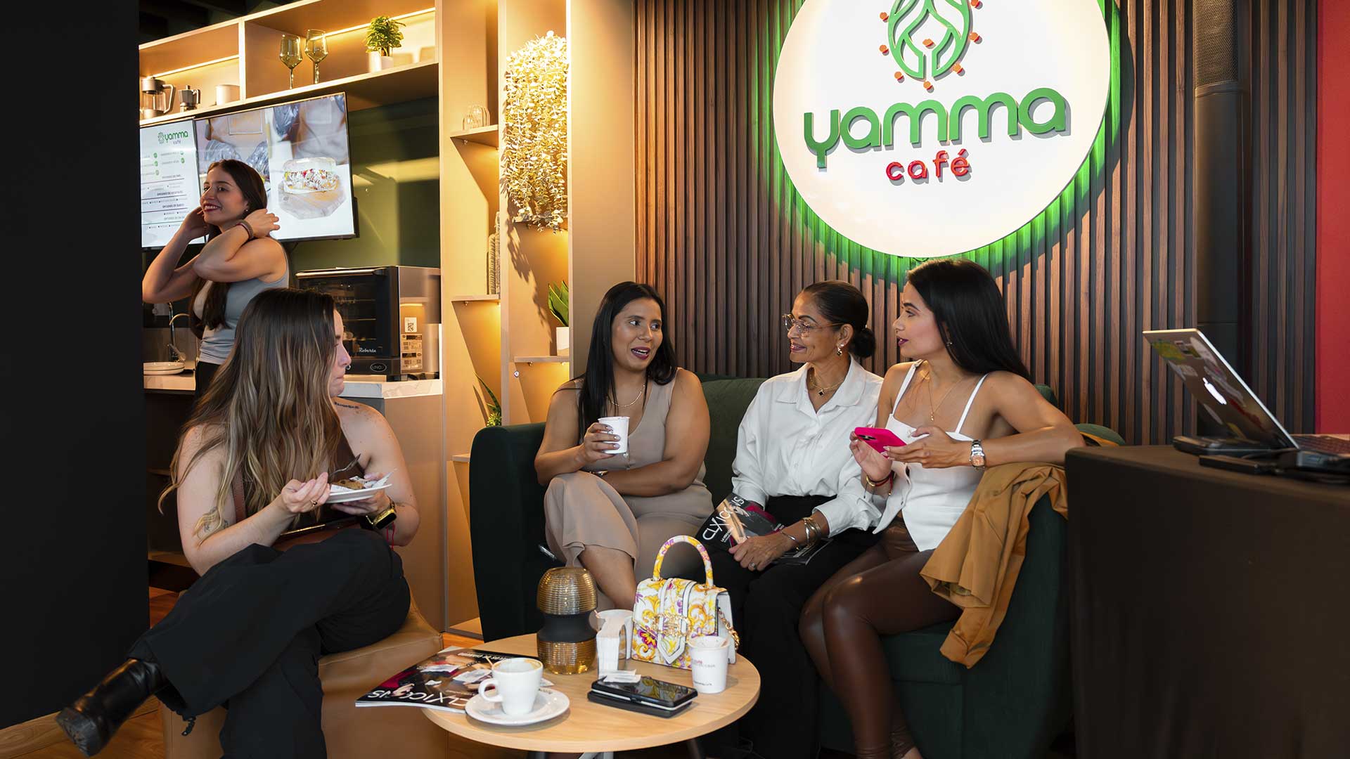 Yamma Café llegó a MultiMax Valencia