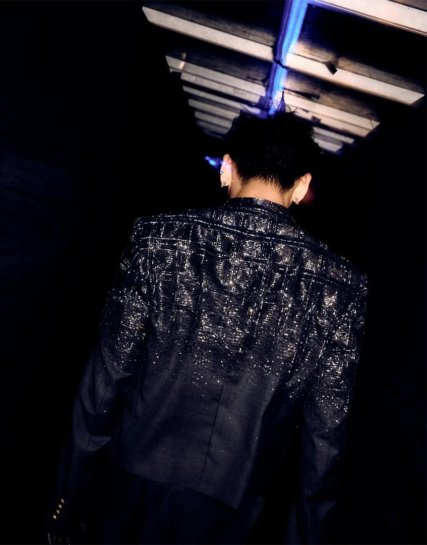 Louis Vuitton viste el regreso triunfal de BamBam a Tailandia