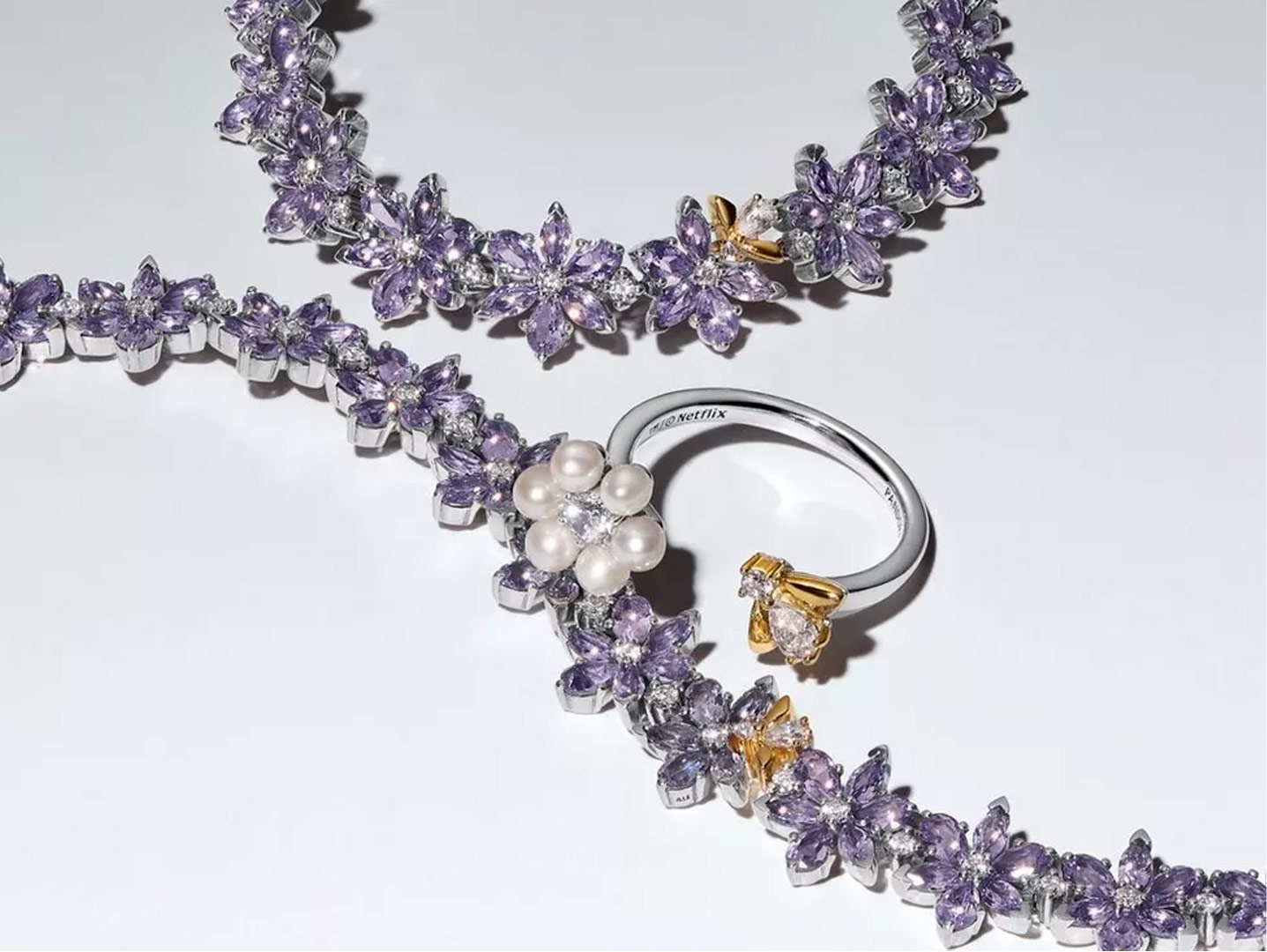Bridgerton inspira a Pandora para su nueva colección de joyas