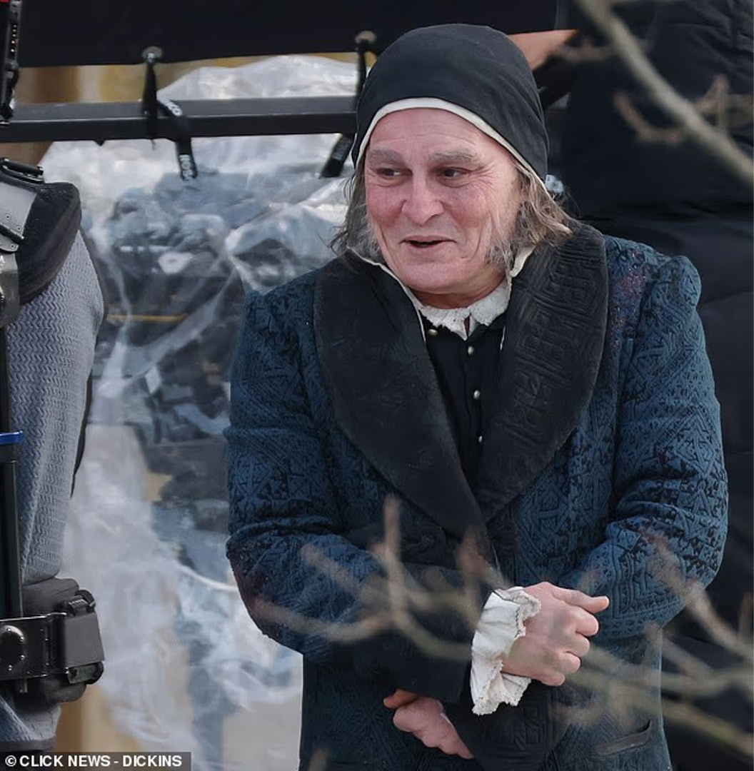 Captan a Johnny Depp en el set de Ebenezer: A Christmas Carol