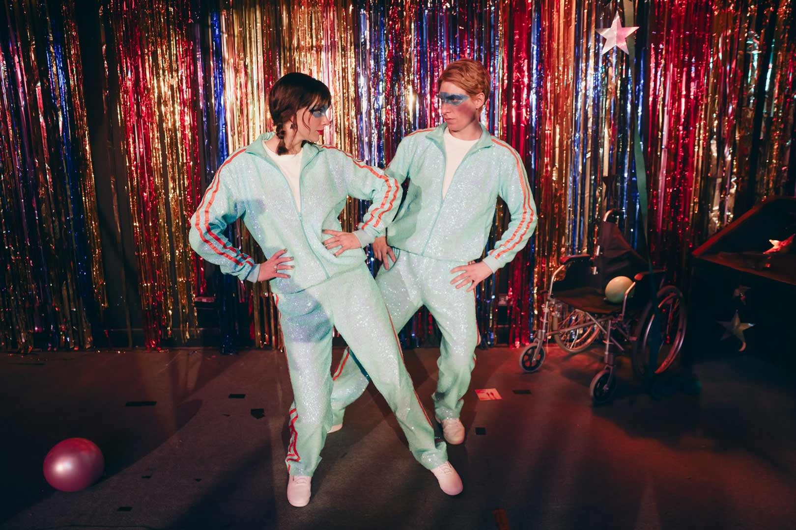Las estrellas invitadas al video musical Opalite de Taylor Swift