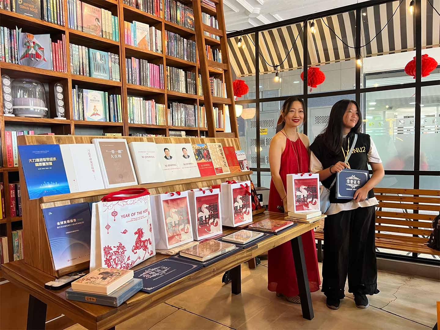 “La Copa Primavera se ha convertido en un puente cultural entre China y Venezuela”, afirmó Jenny Yu, CEO de Booksflea, quien además elogió la creatividad de los participantes y extendió una invitación para que la comunidad se siga sumando a estas iniciativas, proyectando una edición aún más ambiciosa para el 2027.