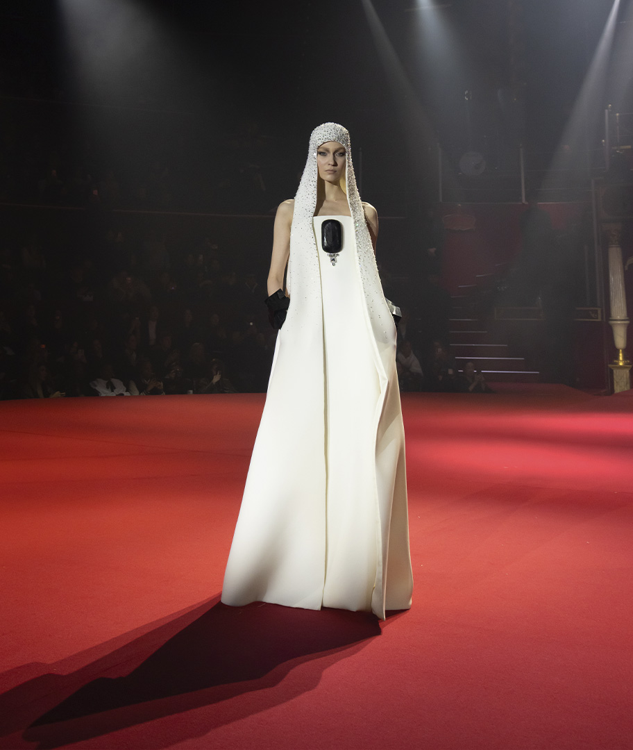 Stéphane Rolland presenta su colección primavera-verano 2026