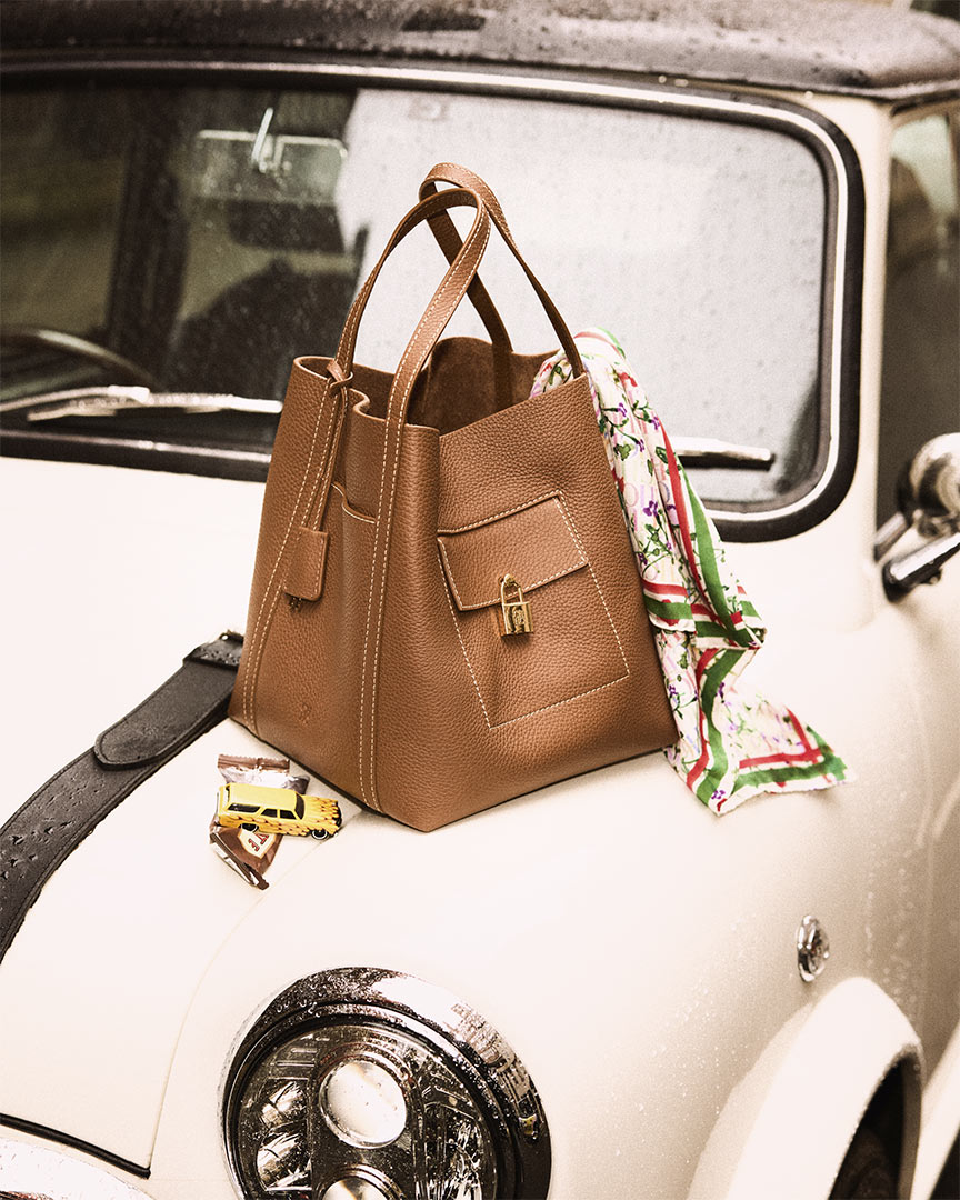 Matryoshka Pocket, el exclusivo bolso de CH Carolina Herrera